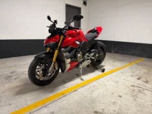 DUCATI PANIGALE * V4S* CARFAX * БЕЗ ПЪРВОНАЧАЛНА ВНОСКА