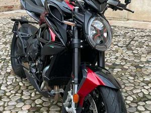 MV AGUSTA BRUTALE 800 RR ROSSO