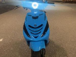 NETTE ! PIAGGIO ZIP CARB — SCOOTERS | PIAGGIO — MARKTPLAATS