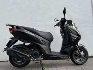 APRILIA SXR 50 45KM EINDJAAR DEAL — SCOOTERS | APRILIA — MARKTPLAATS