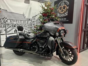 HARLEY DAVIDSON TOURING STREET GLIDE 1923 CVO