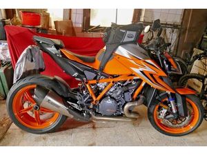 KTM 1290 SUPER DUKE R