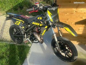 MOTO 50 MRT( ÉCHANGE )