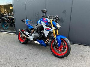 ② BMW - F 900 R