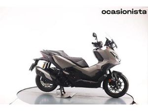 HONDA - ADV 350