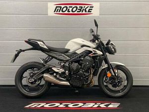 TRIUMPH - STREET TRIPLE 765