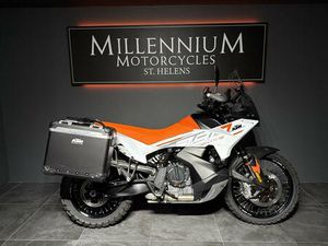 KTM 790 ADVENTURE 2024 KTM 790 CC