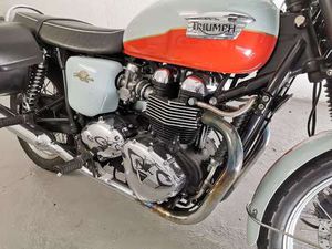 TRIUMPH BONNEVILLE T100 LIMITED EDITION ARANCIONE