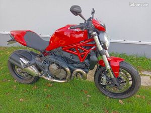 DUCATI MONSTER 821