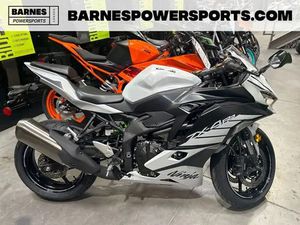 2025 KAWASAKI NINJA ZX-4RR