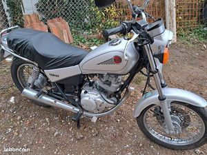 MOTO YAMAHA SR 125