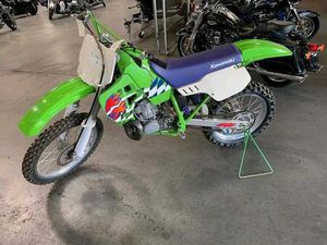 ② KAWASAKI KX500 1997 ZGAN