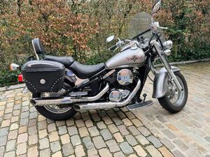 ② KAWASAKI VN 800 CLASSIC