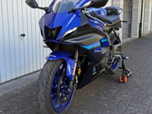 YAMAHA YZF R7