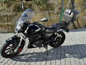 KEEWAY RKV 2019 PAREDES