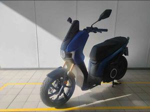 SEAT 125P BLUE R7/9KWW MY 23 BLU/AZZURRO