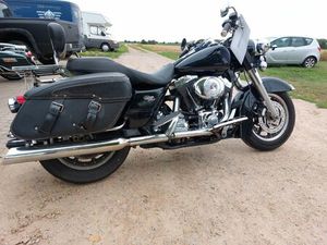 HARLEY-DAVIDSON ROAD KING CLASSIC EFI