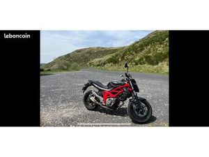 SUZUKI GLADIUS 650 A2