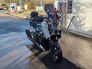 YAMAHA 125 X-MAX TECH MAX + 2025