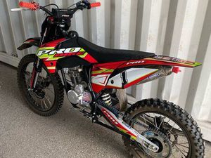 MOTOCROSS 250 CC COMME NEUF