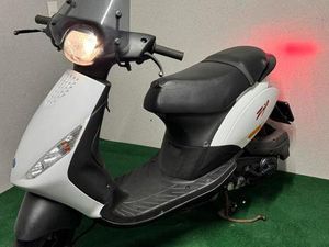 ② PIAGGIO ZIP 2017 SNOR (NL KENTEKEN)