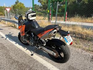 KTM - SUPERDUKE 990