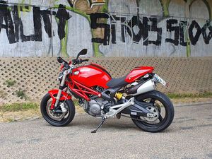 DUCATI 696 MONSTER TIEFER