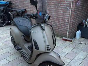 PIAGGO VESPA 2022 — SCOOTERS | VESPA — MARKTPLAATS