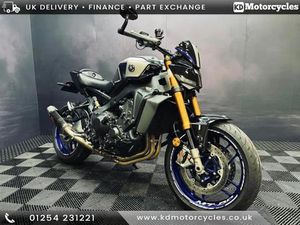YAMAHA MT-09 SP