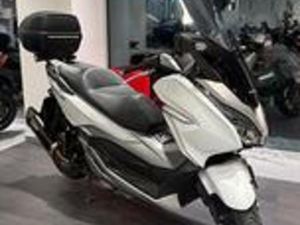 HONDA FORZA 300 CON SCARICO MIVV