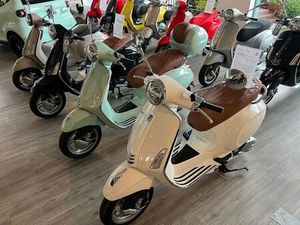 VESPA PRIMAVERA 125 EXCLUSIVE NEUFAHRZEUG
