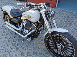 HARLEY-DAVIDSON SOFTAIL BREAKOUT WEIß