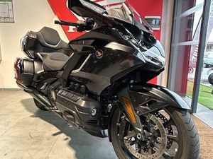 GL 1800 GOLDWING TOURING BOITE MECA À PARTIR DE 330E /MOIS