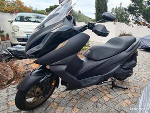 SCOOTER ZONTES 125 E