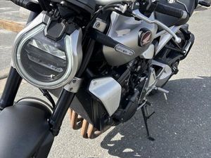 HONDA CB 1000 R