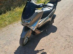 ② YAMAHA NMAX 125 CC 4620 KM REEL