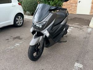 YAMAHA NMAX 125