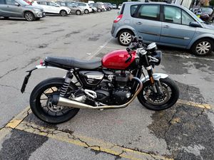 TRIUMPH SPEED TWIN 1200