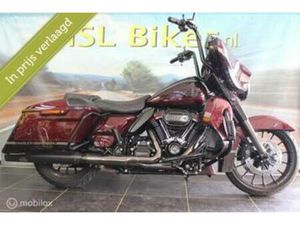 HARLEY-DAVIDSON STREET GLIDE CVO FLHXSE — MOTOREN | HARLEY-DAVIDSON — MARKTPLAATS