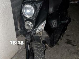 ② BONJOURS JE VEND MON SYM CROX 25 CC 4T