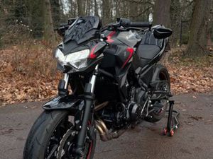 KAWASAKI Z650