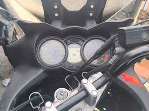 SUZUKI - V STROM 650.