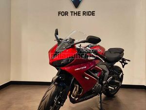 TRIUMPH - DAYTONA 660