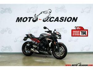TRIUMPH - STREET TRIPLE