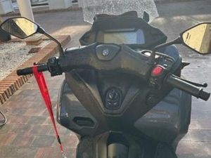 YAMAHA - YAMAHA TRICITY 300