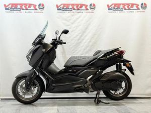YAMAHA - XMAX 125