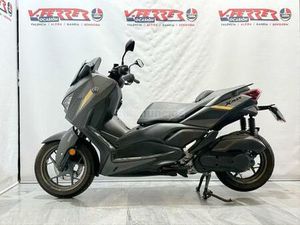 YAMAHA - XMAX 125