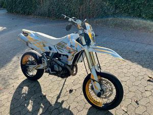 SUZUKI DRZ 400SM BAUJAHR 2005 (NO EXC)
