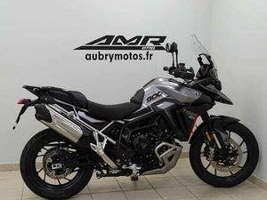TRIUMPH TIGER 900