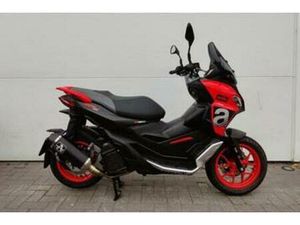 APRILIA SCOOTER SR GT 200 SPORT EINDEJAAR DEAL — MOTOREN | APRILIA — MARKTPLAATS